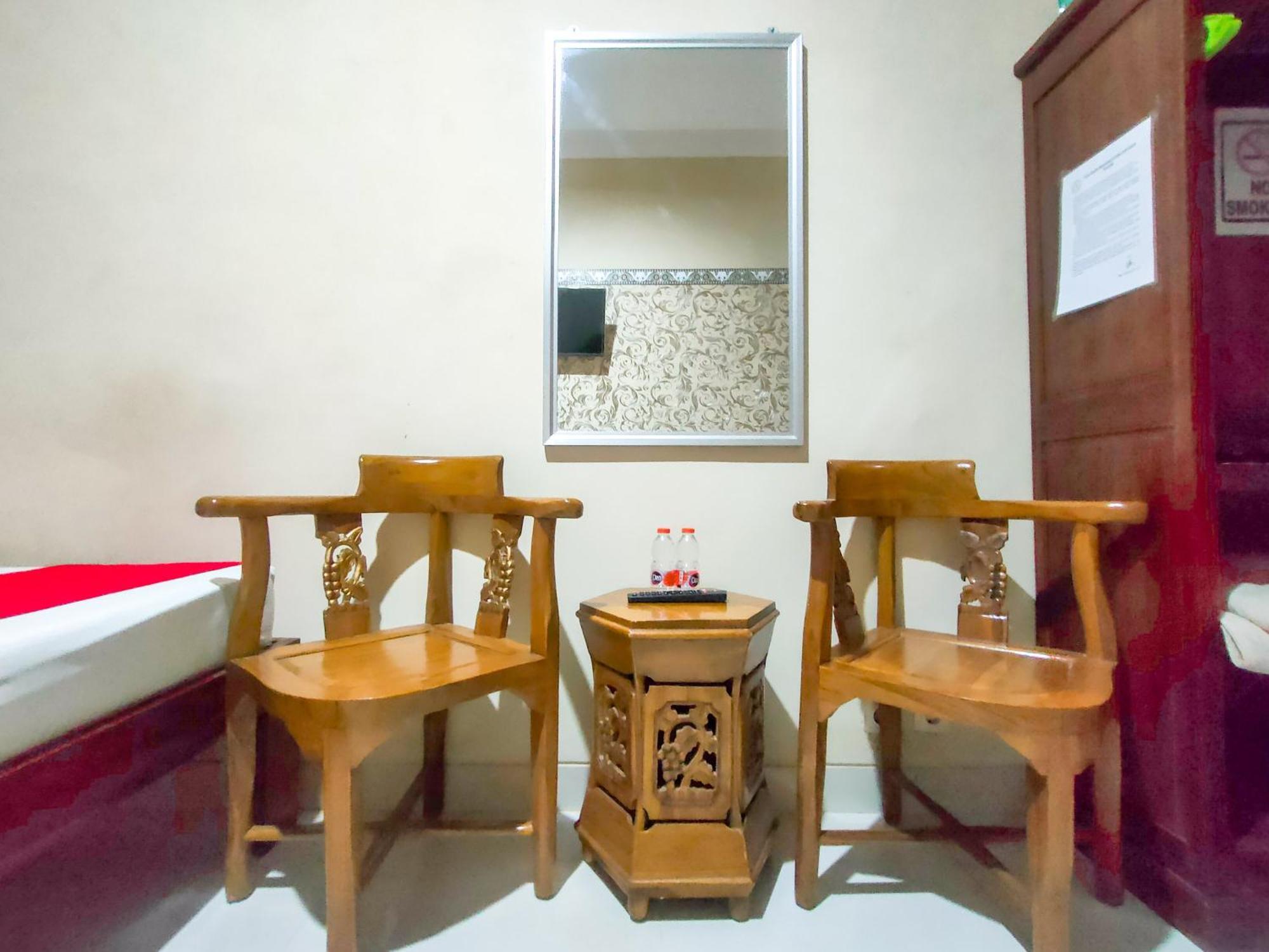 Reddoorz Syariah At Graha Adi Karya Kartasura Hotell Kartosuro Eksteriør bilde