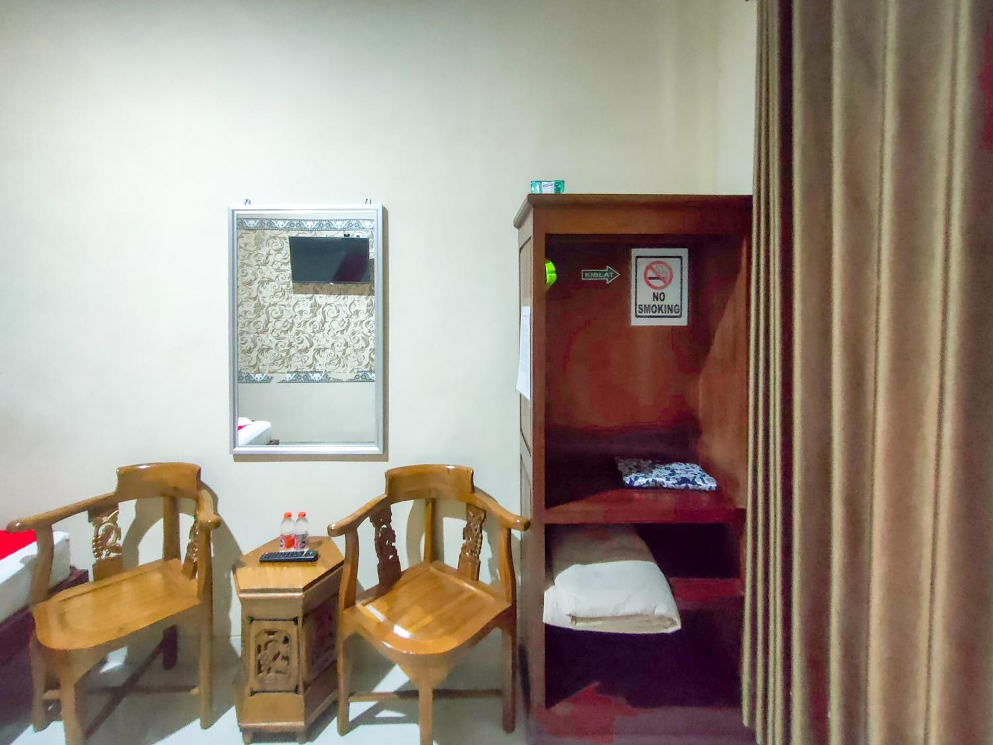 Reddoorz Syariah At Graha Adi Karya Kartasura Hotell Kartosuro Eksteriør bilde