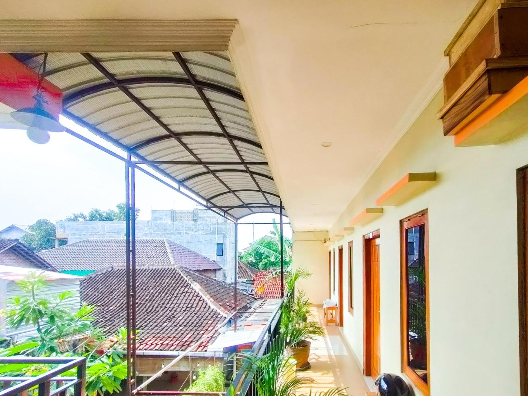Reddoorz Syariah At Graha Adi Karya Kartasura Hotell Kartosuro Eksteriør bilde